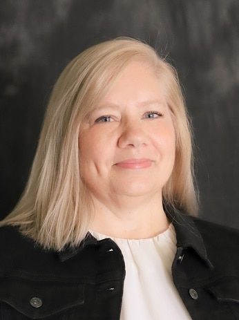 Bio headshot of Julie Nilsen.