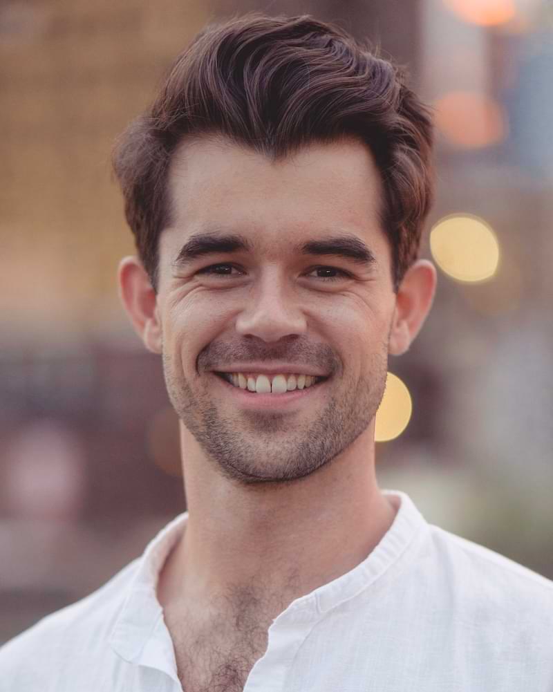 Bio picture of Charlie Reynolds.