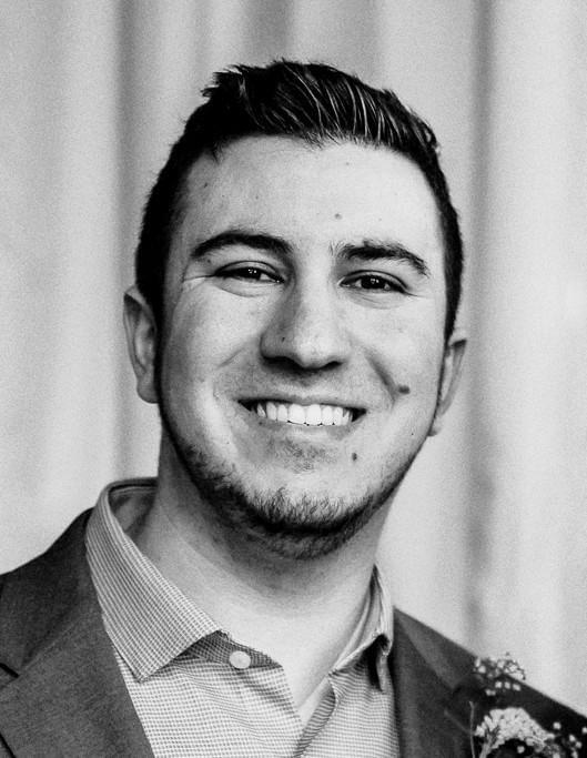 Headshot picture of Mike Greenblatt.