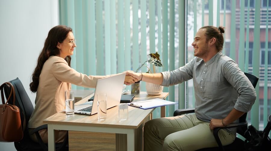 How QuickBooks Workforce payroll and HR tools manage the full employee lifecycle.
